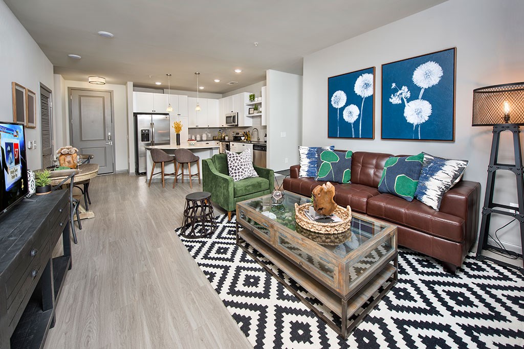 Linq At North Springs is a similar property to Aqua At Sandy Springs located in Sandy Springs