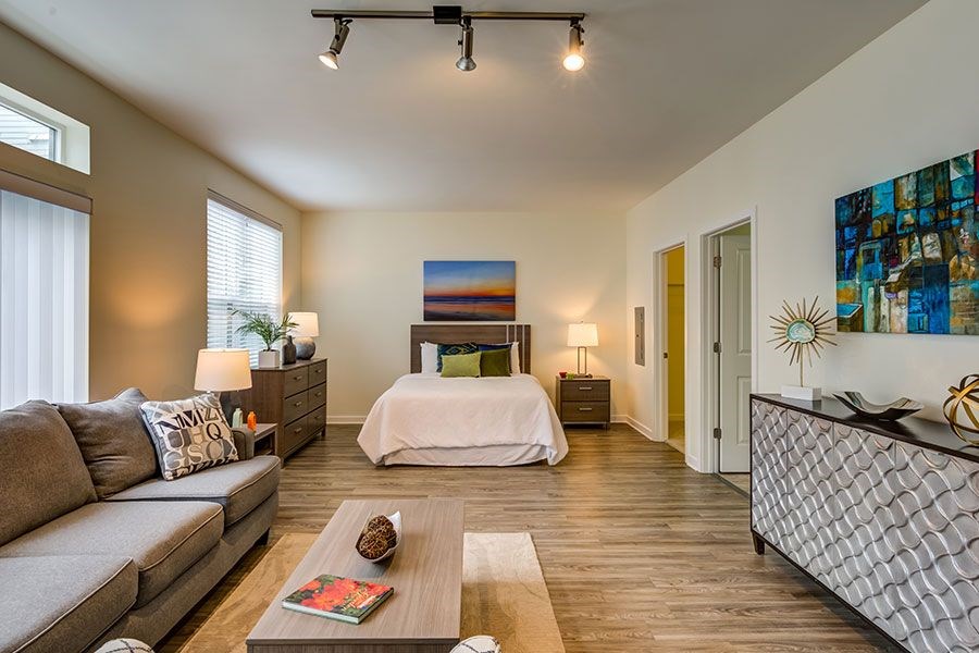 1901 South Charles - The Flats Studio Bedroom