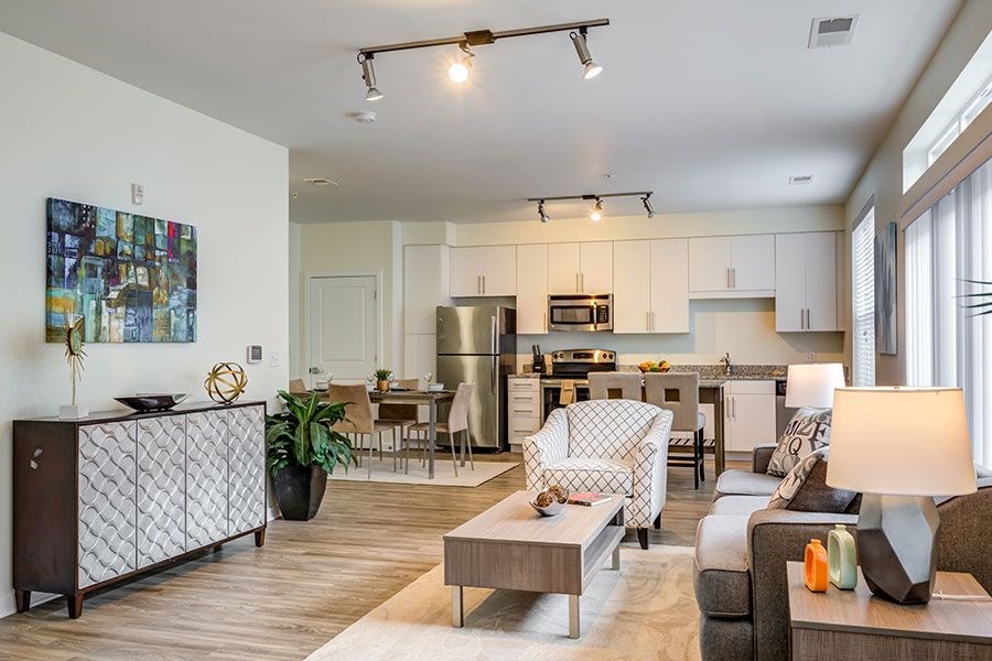 1901 South Charles - The Flats Studio