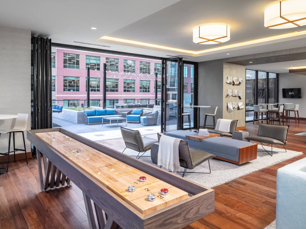 365 Nicollet Indoor & Outdoor Lounge Room