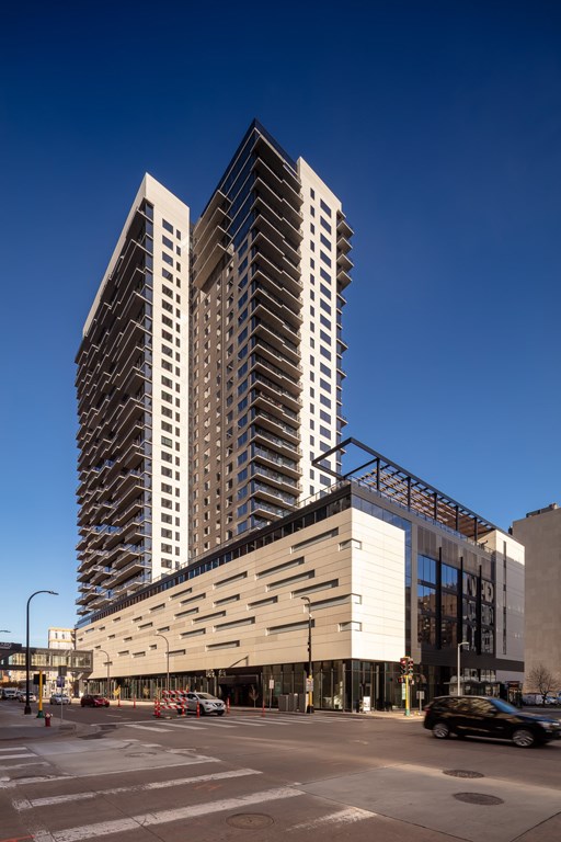 365 Nicollet Apartment Building Exterior View