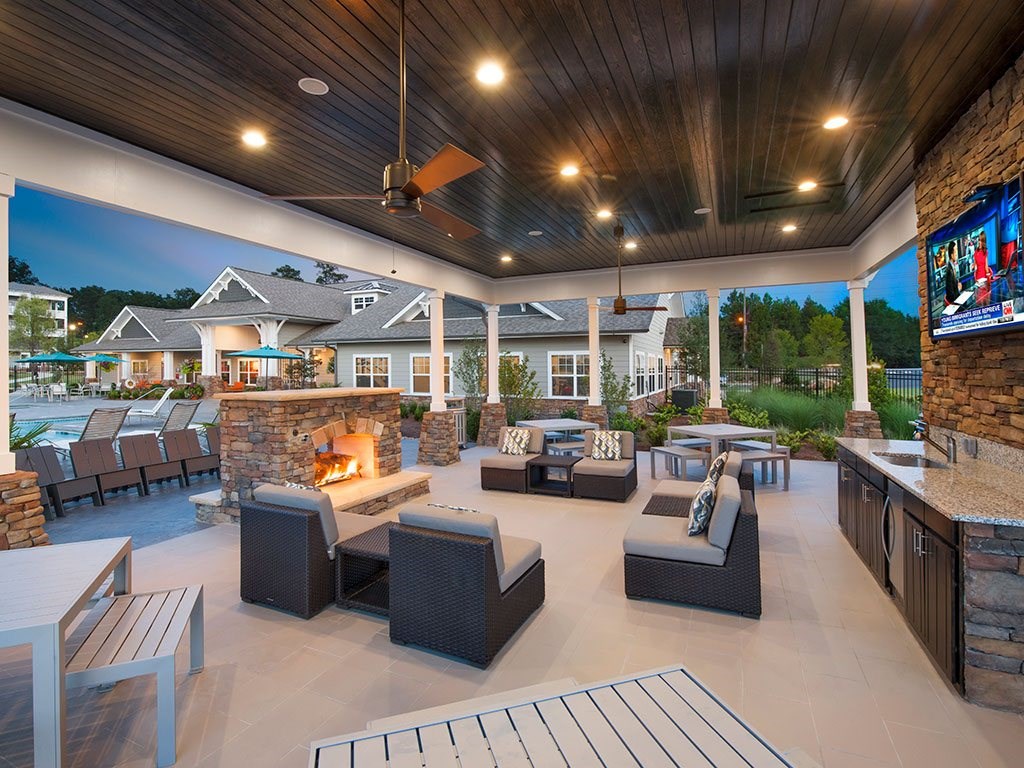 Pool Pavilion Evening Picture