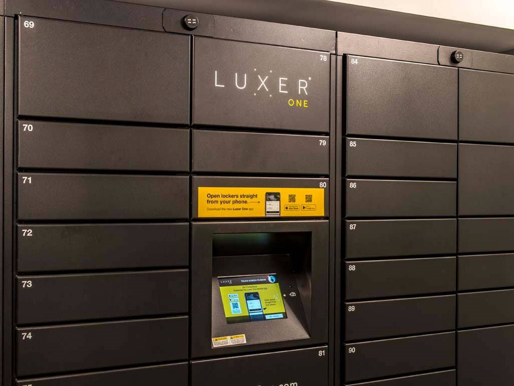 Luxer package system for package retrieval