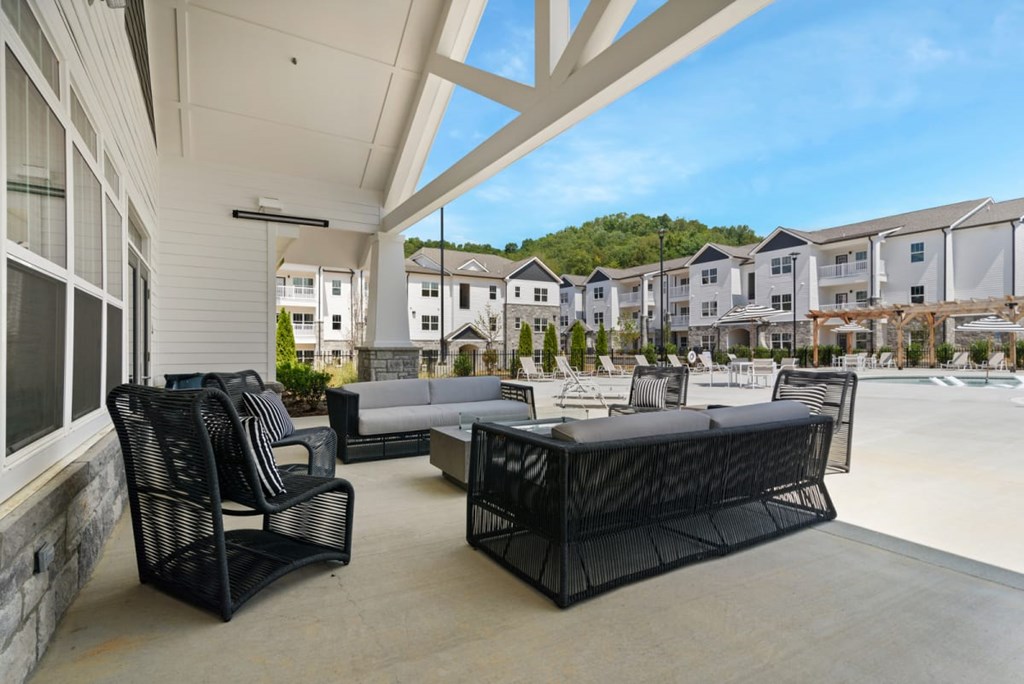 Ashland Farms Outdoor Fireside Lounge Next to Resident Clubhouse with Cozy, Modern Seating