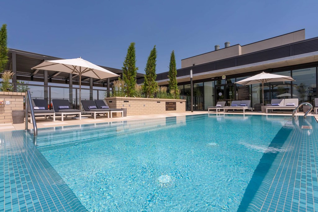 the swimming pool at the ace hotel anaheim convention center