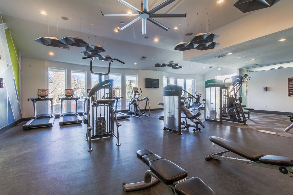 the gym at the monarch luxury apartments in des moinesaz