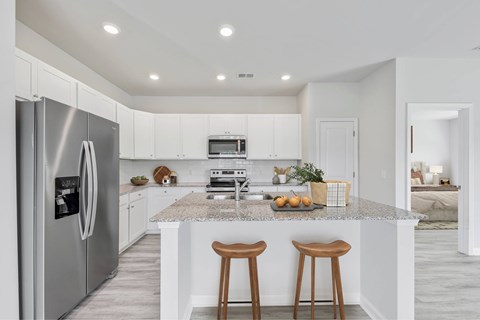2 Venice Place 4 Beds Apartment for Rent