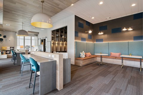 Clubroom | Business Center