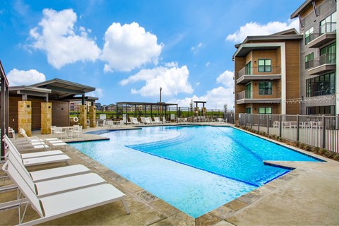 A large swimming pool at the Vista at Razyor Ranch in Denton Texas