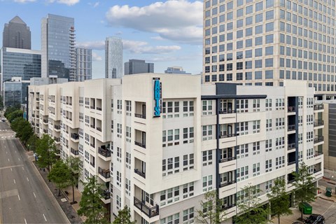 2611 Ross Ave Studio-3 Beds Apartment for Rent