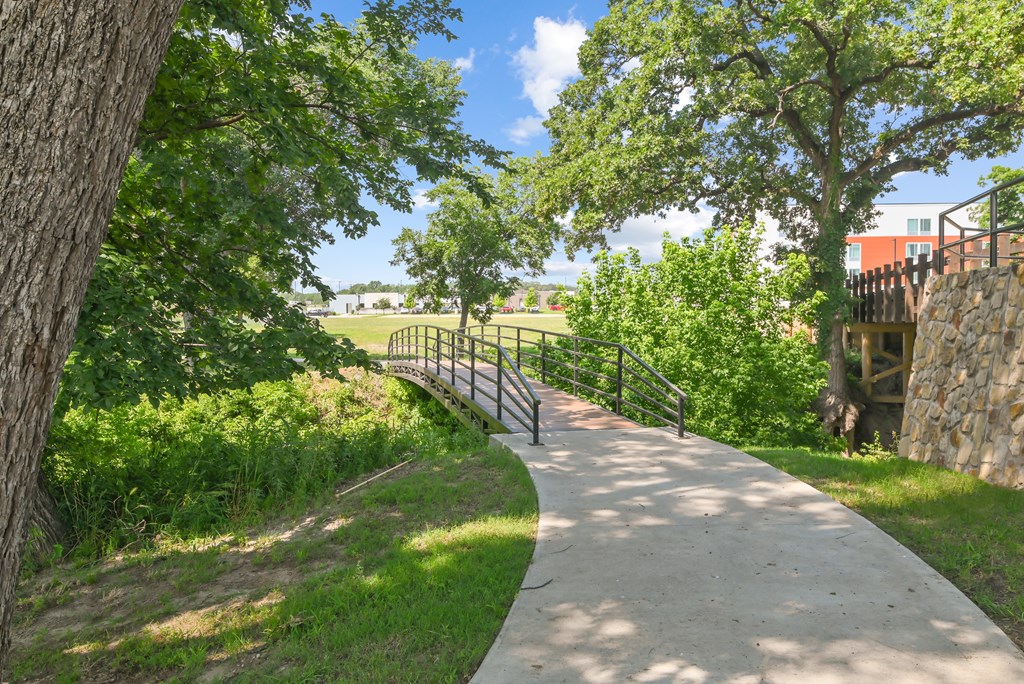Willow Park community with walking trails