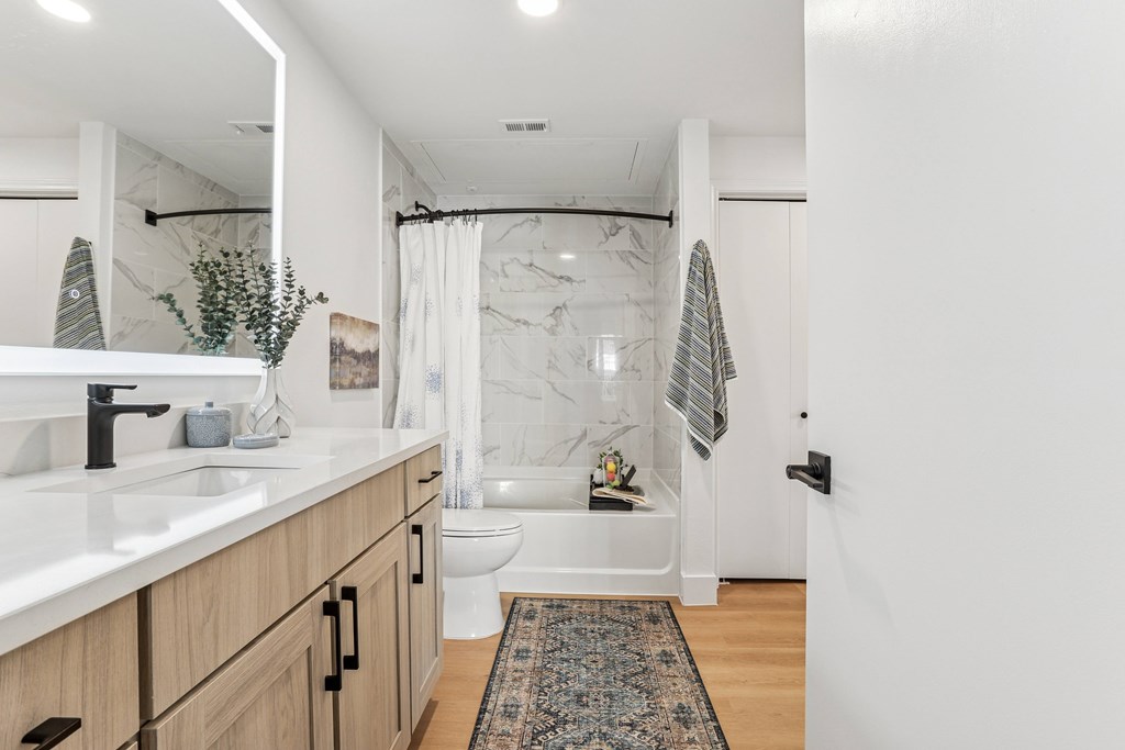 Flatiron District At Austin Ranch