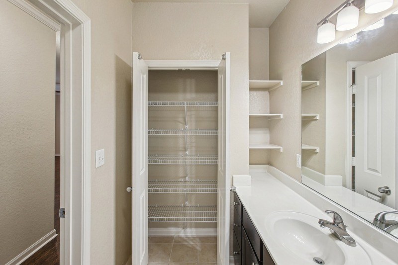 Grove At Shadow Green Apartments