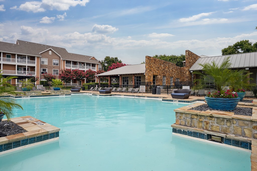 Flatiron District At Austin Ranch