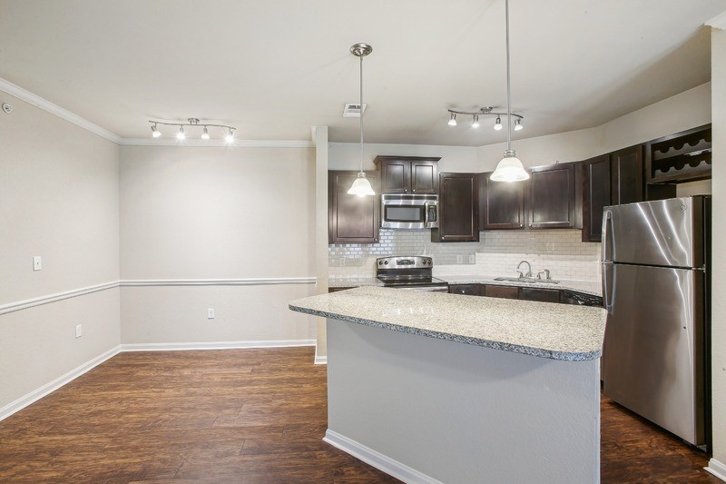 Grove At Shadow Green Apartments