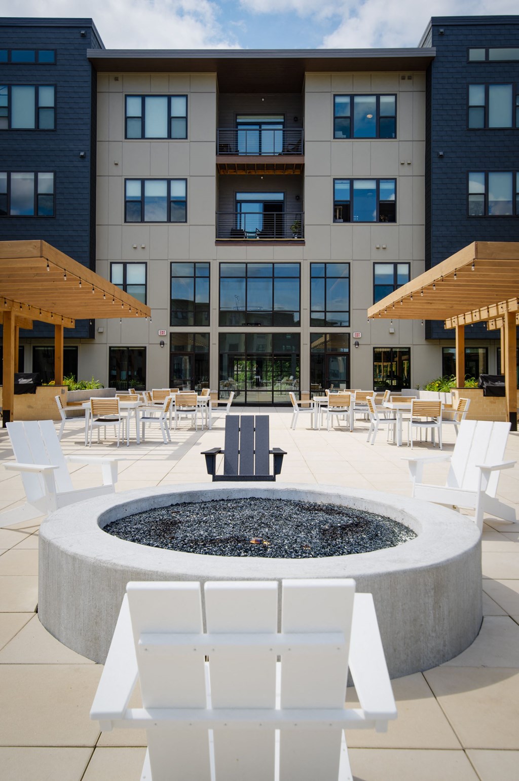 Amenity, Luxury, Resident, Apartment, High end, Monona, pool, grilling area, courtyard, gas fire pit