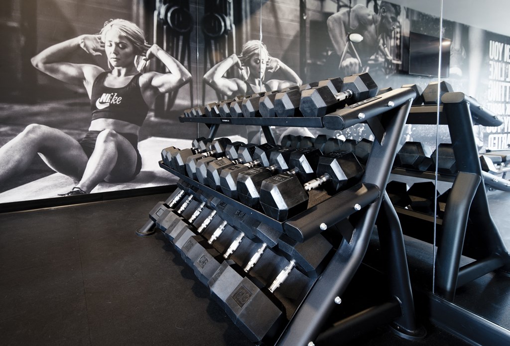 Amenity, Luxury, Resident, Apartment, High end, Fitness Center, Free weights, cardio equipment