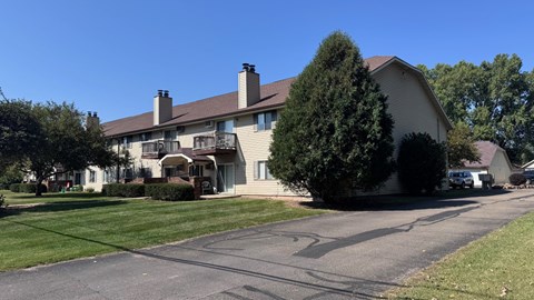 Cottonwood Creek Apartments