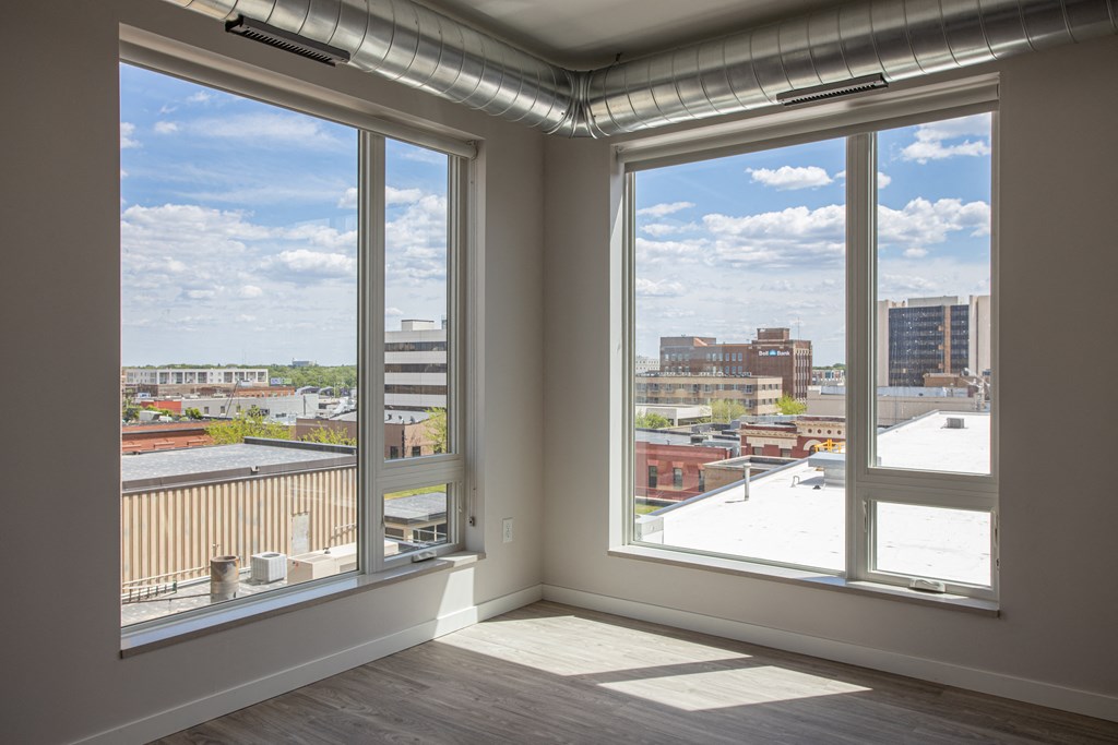 Spacious Living Spaces at Kesler Apartments in Downtown Fargo, Fargo ND 58102