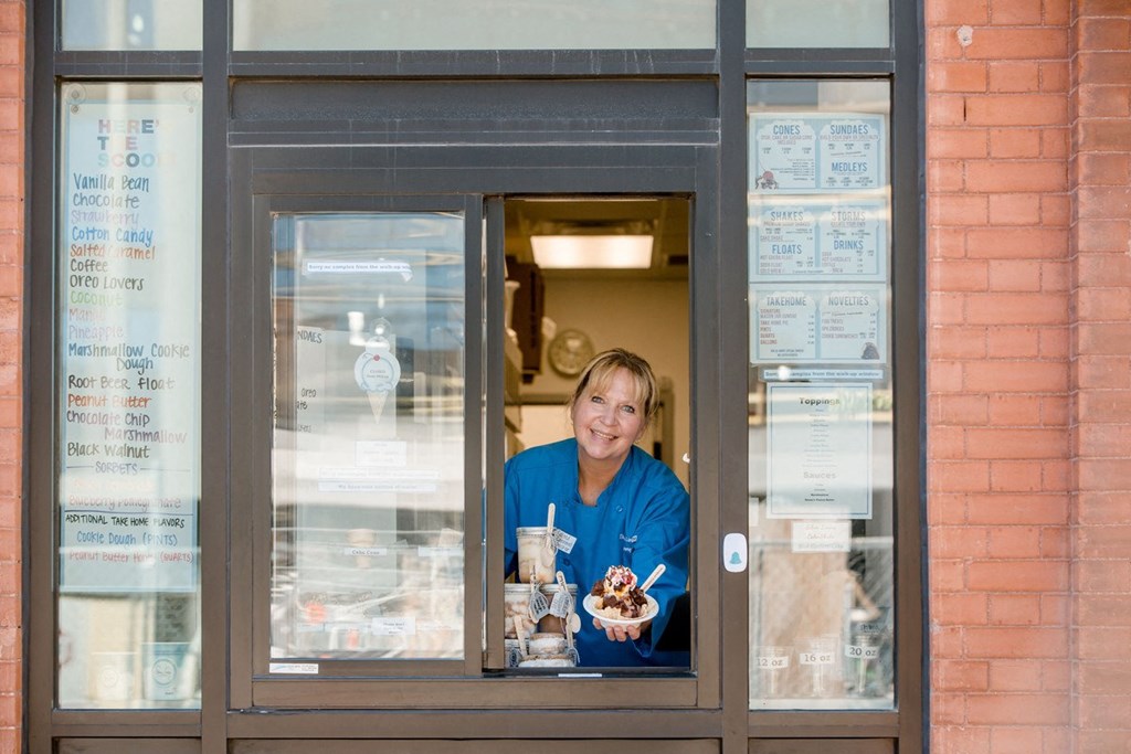 Cafe at Bostad Apartments, Fargo, ND 58102