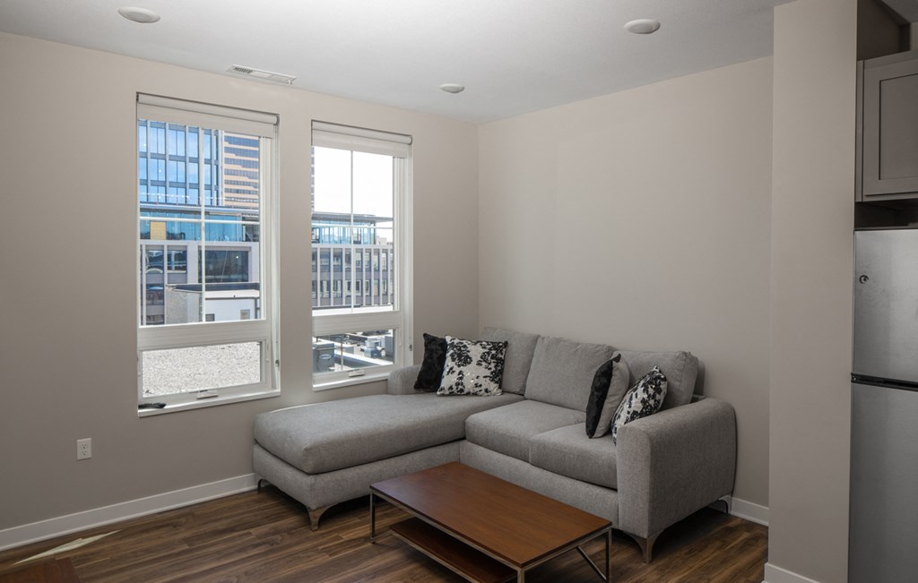 Kaiser Living Room at Dillard Apartments, Fargo, ND 58102