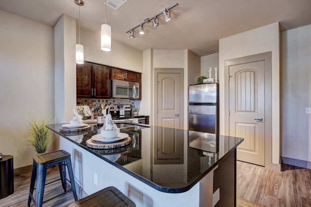 Edge at Midtown Kitchen