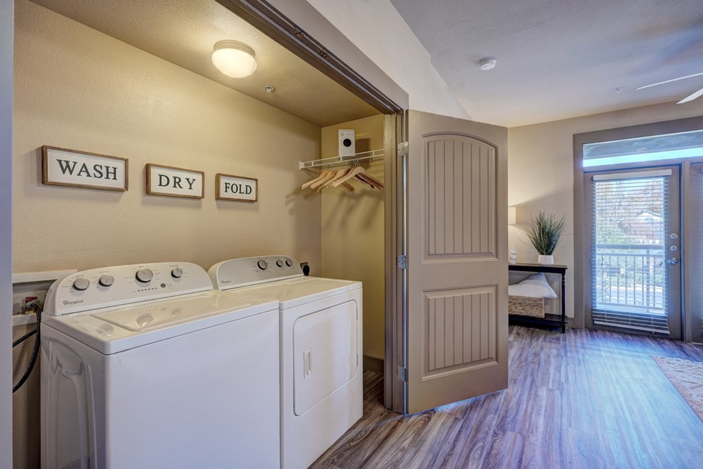 Edge at Midtown Laundry