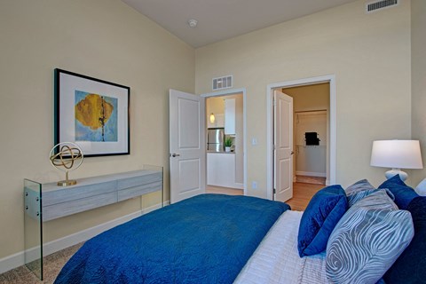 Ritz Classic 2 Bedroom Master Bedroom