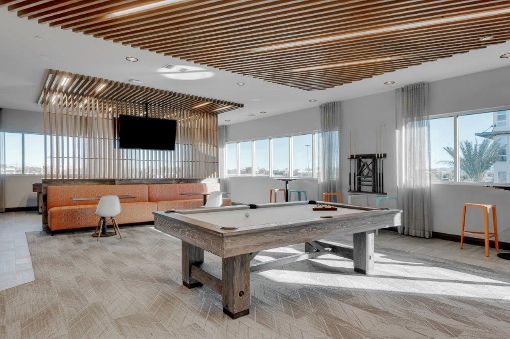 The Flats At Santan pool table