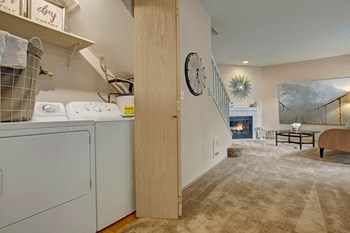 aspen creek in unit laundry - Photo Gallery 5