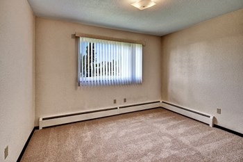 514 Overland Ave Studio-3 Beds Apartment, Alaska for Rent - Photo Gallery 5
