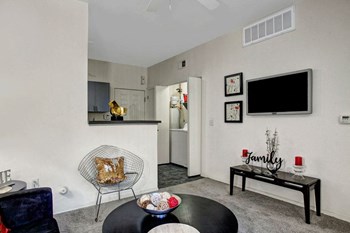 Bolero Livingroom Living room with coffee table and flat screen tv - Photo Gallery 2