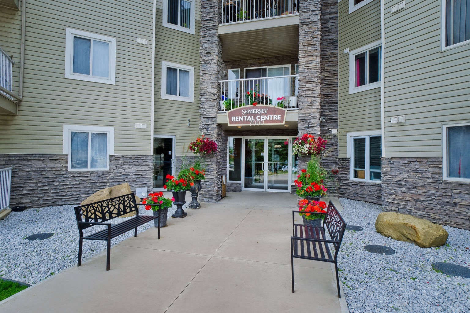 2 bedroom apartment - Somerset Pointe, Calgary - unit WAIT22 5