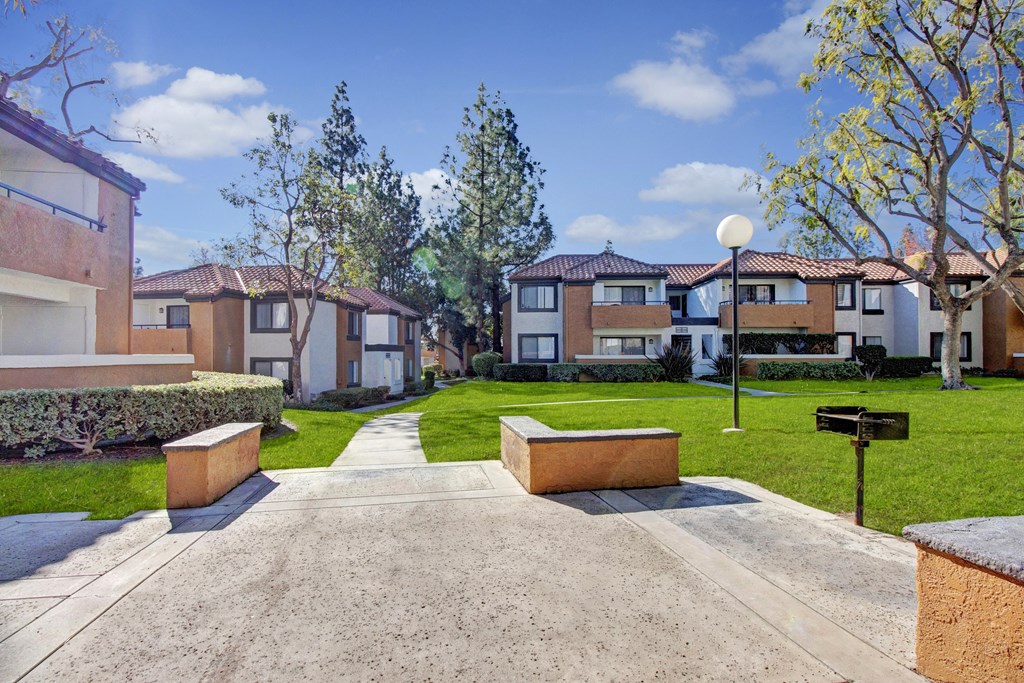 Castlepark Outdoor Grill Area