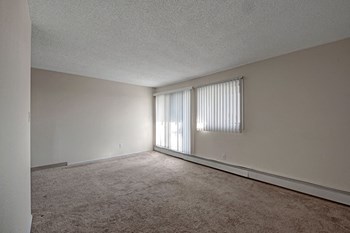 Cedar Gardens Living Room - Photo Gallery 5