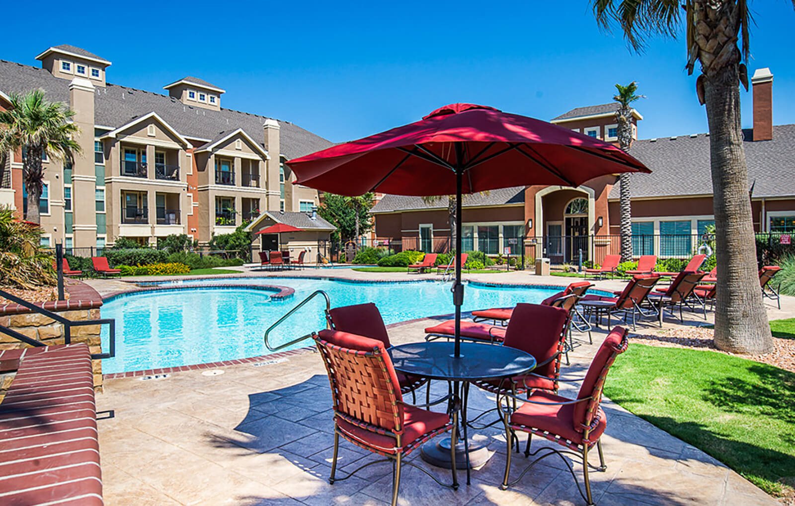 The Palms At Briarwood Apartments in Midland Weidner