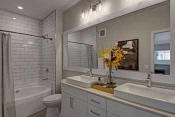 Garden soaking tubs
