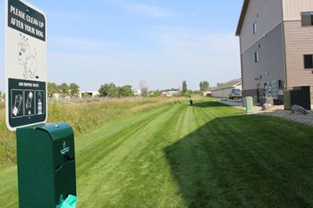 Dakota commons dog park