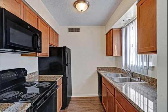 Golden Crest Apartments 3939 Tanglewood Lane Odessa Tx Rentcafé