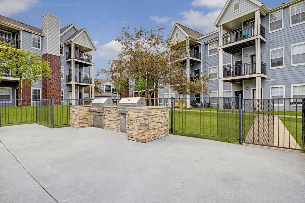 Large Space with two barbecues  Apartments for rent Springdale AR