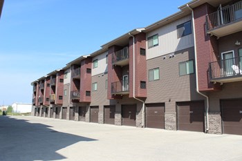 Dakota Commons Apartment Homes 123 30th St E Williston Nd Rentcafe