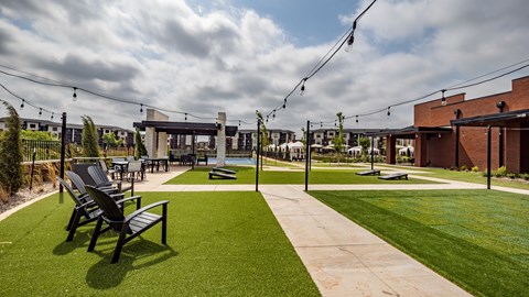 A sunny day at the outdoor seating area of a restaurant.