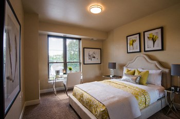 Siena Large Bedroom with View Siena Bedroom with View - Photo Gallery 5