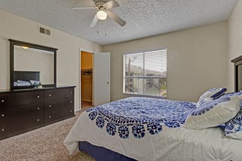 1000 South Clack Street 1-2 Beds Apartment, Texas for Rent - Photo Gallery 4