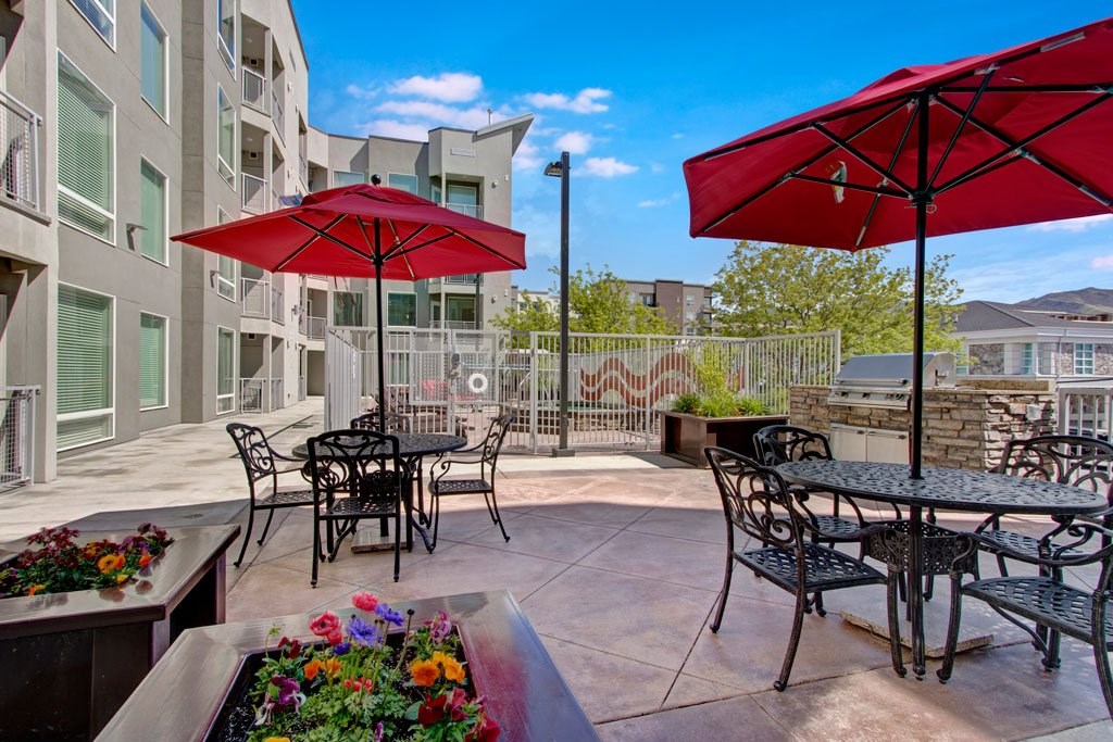 Velo On The Boulevard