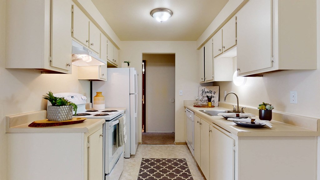 Lakeside Kitchen with appliances