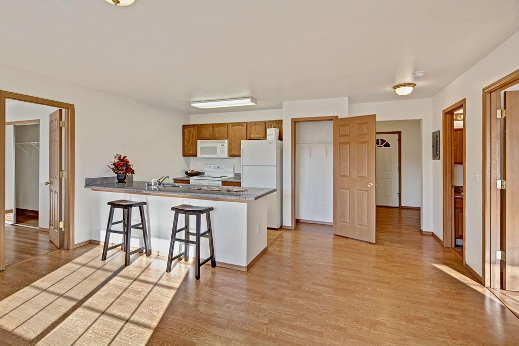 Amber Ridge Apartments - Dining Area