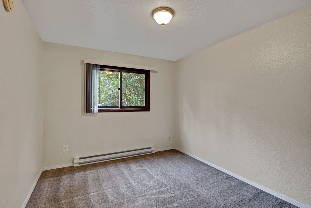 Arbor Pointe Apartments - Bedroom