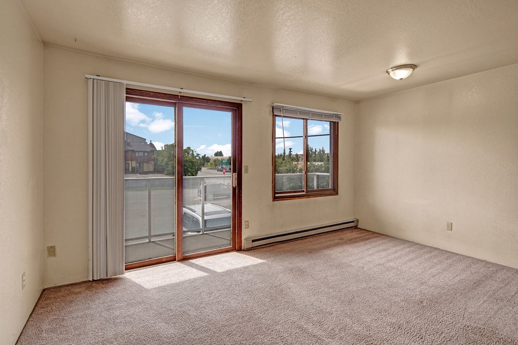 Arbor Pointe Apartments - Living room