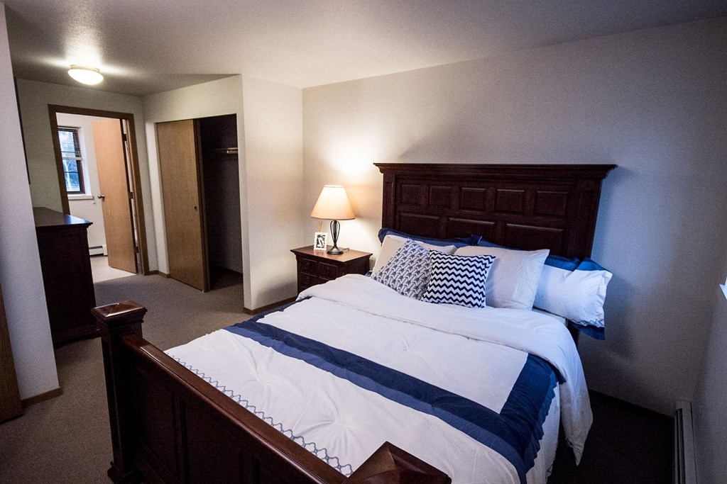 Birchwood Homes Apartments - Master Bedroom